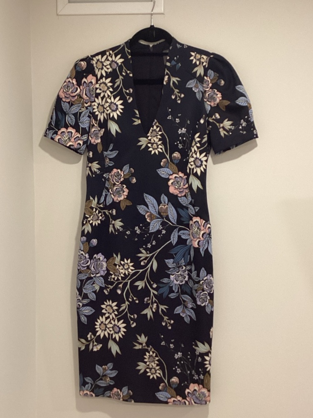 Vince Camuto Navy Floral Sheath Dress